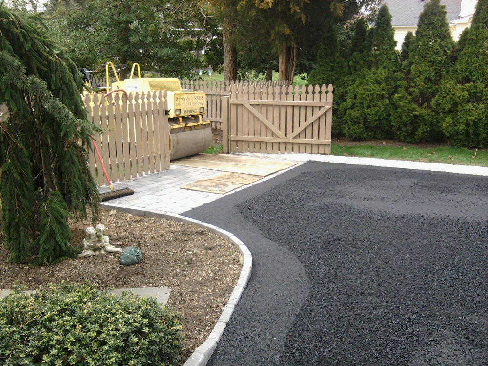 Asphalt Paving and Roller