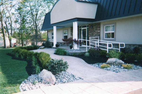 Using Accnt Boulders for Landscape Curb Appeal