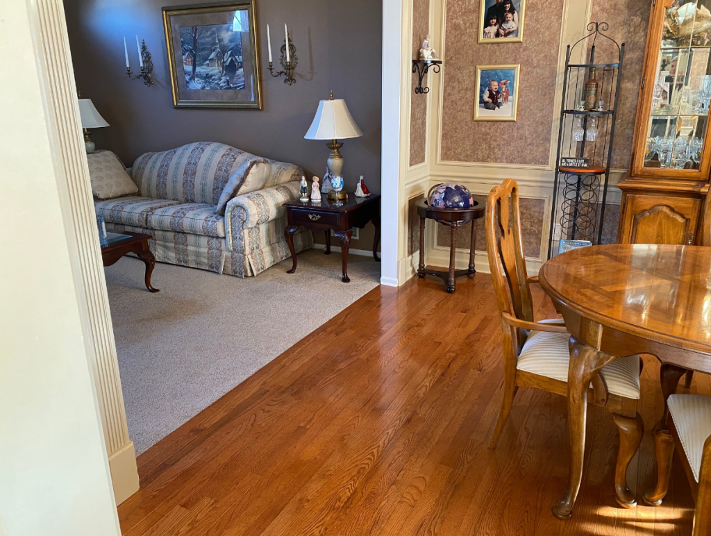 Dining Room Hardwood Floor Decor